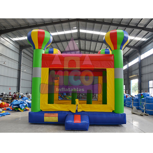 Château gonflable coloré sur le thème des montgolfières pour les fêtes d'anniversaire des enfants et les jeux en plein air dans la cour - Product Image 3