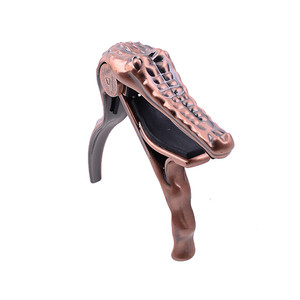 Metallo chitarra folk personalità premium coccodrillo chitarra capo 6 stringhe pick holder accessori per chitarra - Product Image 1