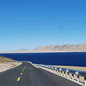 Galvanized Highway Guardrail with Diamond Grade <strong>Reflective</strong> H2 Impact Rated Hot-Dip Zinc Coated Traffic <strong>Barrier</strong> for <strong>Road</strong> Safety - Product Image 1