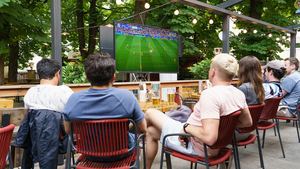 <span class=keywords><strong>TV</strong></span> da Esterno 43'' per Sole Parziale, Impermeabile 4K, IP55 1000NITS Alta Luminosità, Supporta Connessione Wi-Fi e Wireless - Product Image 3