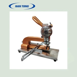 Perforatrice semi-automatique Nantong 4mm 5mm 5.5mm en métal standard pour bons de réduction à feuilles mobiles - Product Image 1