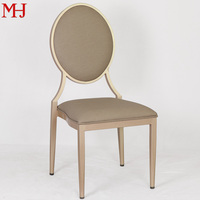 Chaise de banquet ronde empilable dorée - Chaise de salle à manger rembourrée en cuir PU avec structure en aluminium pour mariage, événement, hôtel