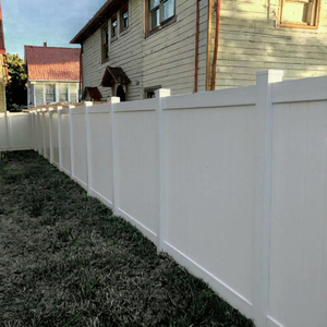 سياج خصوصية خارجي بارتفاع 6 أقدام للمنزل ، لوح سياج بلاستيكي من الفينيل الأبيض للخصوصية ، لوح سياج رخيص - Product Image 2