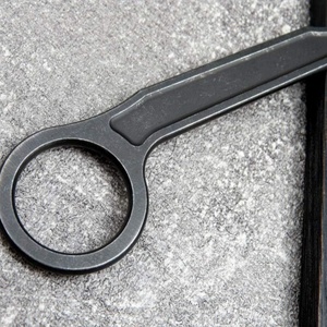 มีดพับเหล็ก D2 สำหรับตั้งแคมป์กลางแจ้ง ทำเองได้ตามสั่ง ความแข็งสูง ใช้งานได้สองแบบ พกพาสะดวก เหมาะสำหรับการล่าสัตว์และการผจญภัย - Product Image 5