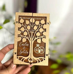 Caja de Invitación de Boda Grabada Personalizada, Elegante Madera Maciza con Decoración de Temática Campestre - Product Image 6