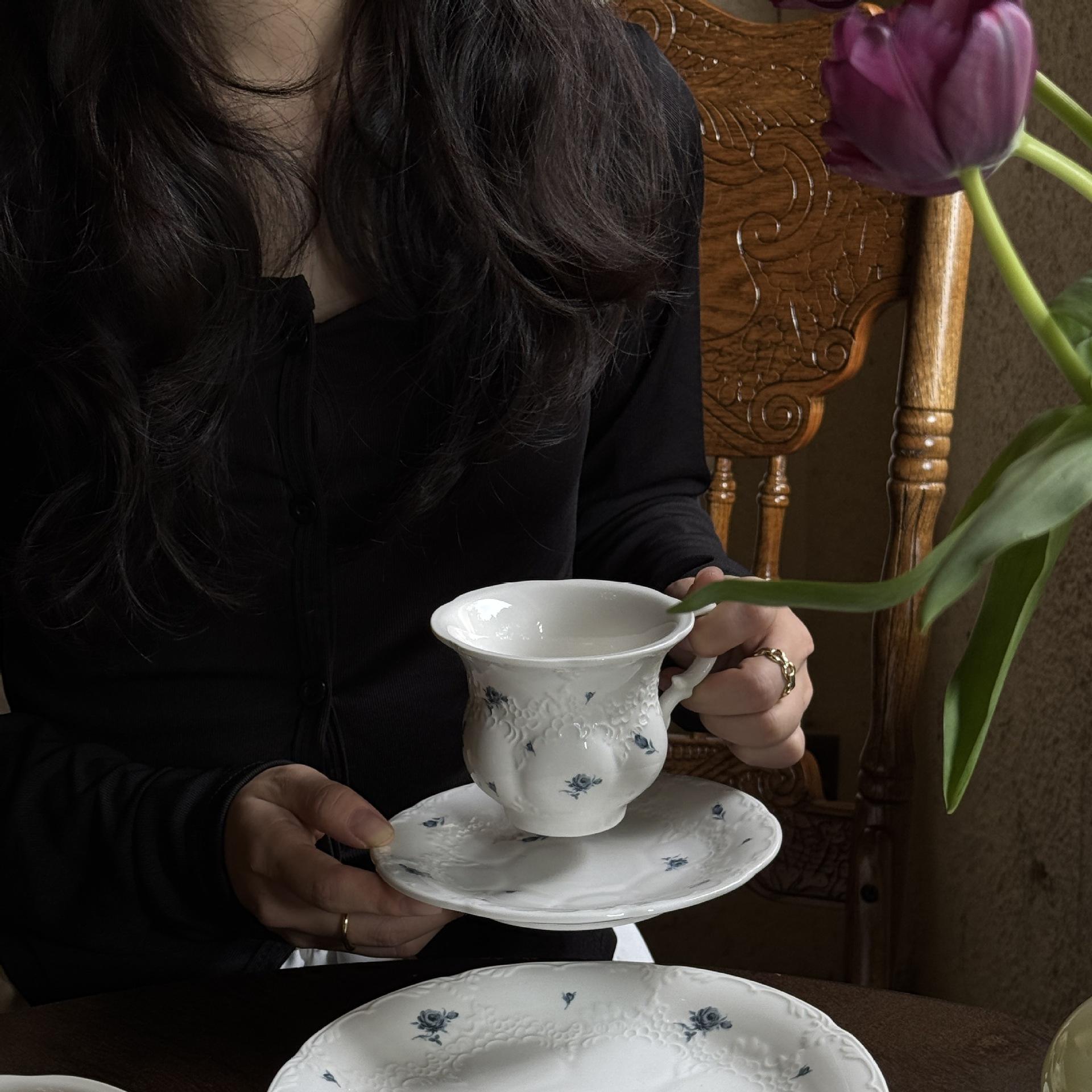 Blue rose cups and saucers 250ML