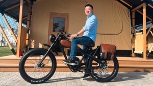 Vélo <span class=keywords><strong>Électrique</strong></span> Type Café Racer Vintage Personnalisé d'Usine OEM, Moteur 750W, Double Batterie au Lithium, Pneus Gros, Vélo de <span class=keywords><strong>Route</strong></span> <span class=keywords><strong>Électrique</strong></span> - Product Image 2