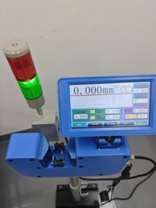 Micrometro Laser Digitale con Display RS485, Diametro di Misurazione 0.1-25mm, Schermo Touch, Monofase - Product Image 2
