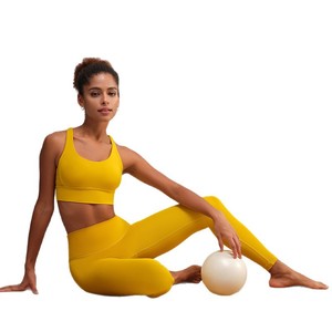 Conjunto de Yoga de Dos Piezas para Mujer, Color Sólido, de Alta Calidad, Cintura Alta, Bra Deportivo Ajustado y Pantalones de Fitness, Color Durazno - Product Image 5