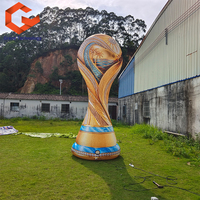 Ballon publicitaire géant gonflable en forme de trophée de football, répliques de modèles de trophées gonflables pour l'affichage