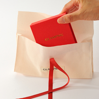 Pochette à bijoux en velours double face personnalisée en gros, sac d'emballage cadeau souple type enveloppe avec fermeture à ruban pour bagues et boucles d'oreilles