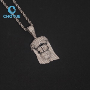Colgante Pequeño de Cabeza de Jesús en Plata de Ley 925 con Moissanita, Joyería Hip Hop, Colgante Hip Hop Personalizado con Moissanita para Hombre - Product Image 2