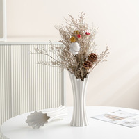 Vase en céramique rayé, forme extraterrestre, finition argentée, décoration moderne pour la maison, récipient à fleurs