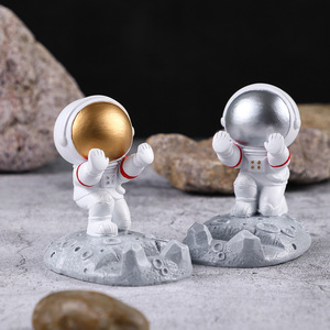 Soporte Creativo y Lindo Portátil para Ver Series y Películas, con Diseños de Anime, Dibujos Animados, Astronautas, Pirámides, Hadas y Búhos Pintados a Mano - Product Image 4