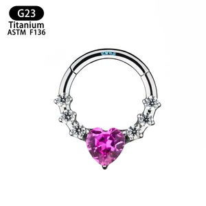 Anneau de nez en titane G23 en forme de cœur de 8 mm avec sertissage à griffes en zircon pour bijoux de piercing - Product Image 5