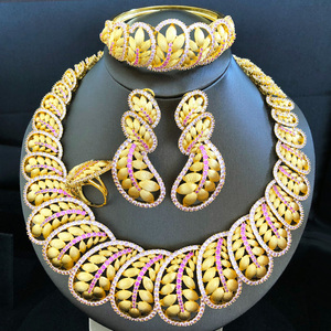 Muyan Sang Trọng 4Pcs Phi Thiết Lập Phụ Nữ Tùy Chỉnh Trái Tim Ngọc Trai Hợp Kim Cưới Phù Dâu Vòng Cổ Bông Tai Vòng Đeo Tay Nhẫn Đảng Phụ Kiện - Product Image 5