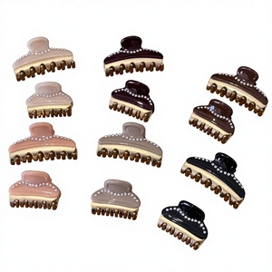 Pince à cheveux Vendôme en acétate vintage français pour femme, avec diamants, polyvalente, pour l'arrière de la tête, idéale comme cadeau - Product Image 1