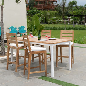 Mesa de Centro Rectangular Cattalina combina madera de teca resistente y hierro, perfecta para el espacio exterior de la villa, que ofrece elegancia. - Product Image 5