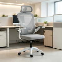 Chaise de bureau ergonomique moderne en maille respirante avec dossier inclinable et verrouillable, cadre blanc, testée pour les salles de personnel scolaire, logo personnalisé