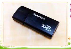 قارئ بطاقات SD صغير سريع TF/SD قارئ بطاقات USB 2.0 مع محول ذاكرة بغطاء قارئ بطاقات ذكي خالي من السائق من المصنع مباشرة