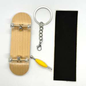 Vente en gros de mini-skateboards professionnels personnalisés en bois d'érable, jouets de fingerboard - Product Image 2