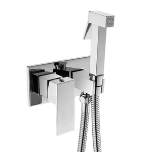 Матовый черный смеситель для ванной с горячей и холодной водой - Product Image 6