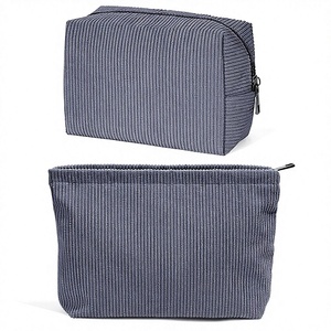 Wholesale Large Portable Fashion Landscape Seersucker Cosmetic Bag with Zipper Closure Travel <b>Makeup</b> <b>Cases</b> - Product Image 2