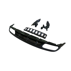 Diffuseur arrière noir brillant de style C63 Edition 1 parfaitement adapté pour <span class=keywords><strong>Benz</strong></span> C205 AMG Coupé 2015-2021 |   Diffuseur de pare-chocs de voiture - Product Image 3