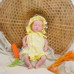 2024 détails réalistes les plus populaires bébé doux plein Silicone 46Cm 2.45Kg fille endormie Silicone bébé poupée réaliste <span class=keywords><strong>Reborn</strong></span> poupées - Product Image 1