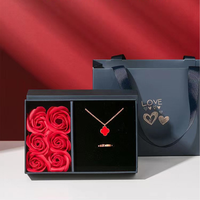 Coffret à bijoux pour la Saint-Valentin, boîte cadeau avec rose éternelle, collier avec fleur éternelle, coffret à bijoux haut de gamme, emballage de luxe