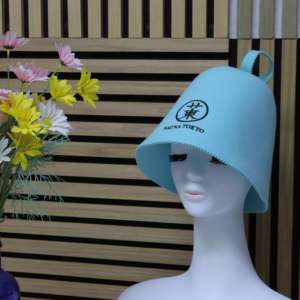Un genial gorro de sauna de lana merino color verde azulado <span class=keywords><strong>que</strong></span> transmite el espíritu de Tokio mientras el vapor se agacha ante él. - Product Image 5