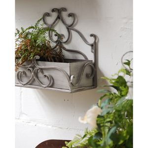 Étagères flottantes vintage européennes en métal et fer, porte-plantes durable à fixer au mur pour la chambre d'enfant et le salon - Product Image 6