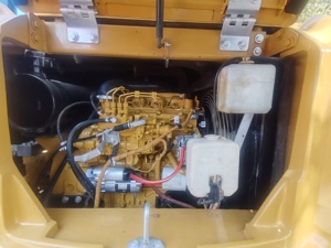 Mini excavatrice Cat307 avec boîte de vitesses de pompe à moteur de poids de fonctionnement de 7 tonnes-marque Cat et Cummins - Product Image 3