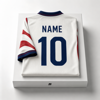 Kaos Sepak Bola Bergaris Putih Merah Kustom dengan Nama dan Nomor yang Dipersonalisasi