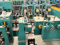 Machine de formage de tubes électrique entièrement automatique ERW d'occasion, production de tuyaux à formage continu réglable par CNC.