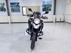 Haojue Suzuki DL250, Motor Bicilíndrico en Paralelo de 250cc Refrigerado por Líquido, Fabricado en 2021, con 10,000 Km, Motocicleta Usada - Product Image 2