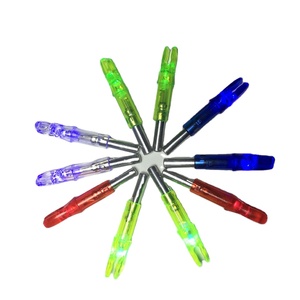 Cocche per Frecce con Illuminazione LED <span class=keywords><strong>Rossa</strong></span> per Archi Compound, per Frecce da Caccia con Diametro Interno di 6,2mm - Product Image 1
