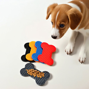 Food-Grade Silicone <span class=keywords><strong>Pet</strong></span> Bowl em forma de osso lenta alimentação lamber Pad com sucção dispositivo de alimentação para gatos e cães - Product Image 5