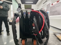 Machine de nettoyage laser 500W 15MJ 50MJ pour la restauration de voitures anciennes, l'élimination de la rouille et de la peinture, l'acier inoxydable, le bois, la pierre - Écologique