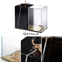 Table d'appoint de design haut de gamme inspirée de la métamorphose, créatures dorées, fragments de marbre et de miroir, pour villa