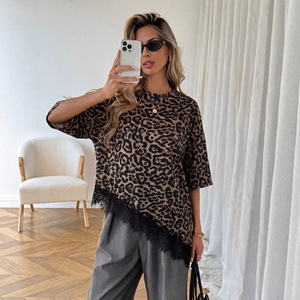 <span class=keywords><strong>T</strong></span>-<span class=keywords><strong>shirt</strong></span> da donna con orlo asimmetrico irregolare, patchwork in pizzo, manica corta, vestibilità ampia, taglie forti, girocollo casual, elegante, personalizzabile, all'ingrosso - Product Image 3
