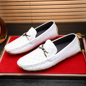 Selipar de lujo de la marca de moda de ocio puro Real <span class=keywords><strong>mocasines</strong></span> de cuero genuino zapatos de sandalias para hombres <span class=keywords><strong>2020</strong></span> - Product Image 1