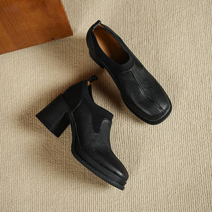 Bottes longues rétro élégantes pour femmes, en cuir véritable fait main, imperméables, durables, antidérapantes, couleur unie, bout pointu, décontractées, toutes saisons - Product Image 1