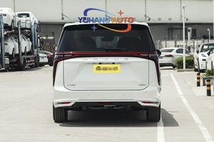 MAXUS G90 2.0T <span class=keywords><strong>InterStar</strong></span> 7 posti Van 2WD 5 porte Benzina Turbo LHD Tetto Panoramico Sedili in Pelle Nappa Basso Chilometraggio Usato 2023 - Product Image 6