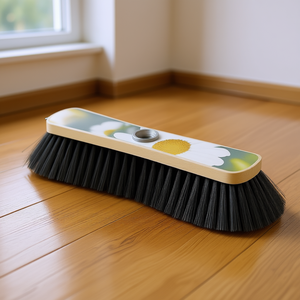 Cepillo de limpieza Rival Swing, paquete de 5 cepillos para pisos con cerdas negras para uso en interiores - Product Image 3