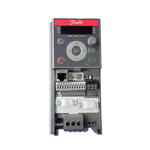 อินเวอร์เตอร์ Dan-foss รุ่น 132L6120 IC2-30FA3N04-07A2E20F4 iC2-Micro VFD แบบ 3 เฟส 380V-480V 3.0kW 4HP 7.2A - Product Image 1