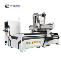 Máquina de Grabado y Corte CNC para Madera de un Solo Husillo, 1300*2500 mm, 4*8 Pies, con Cargador Automático de Herramientas para Motor Syntec