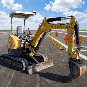 Mini excavadora usada modelo 2017 de bajo precio, 2.5 toneladas, original de Japón, mini excavadora usada para granja, mini excavadora usada Yanmar, mini excavadora. - Product Image 3