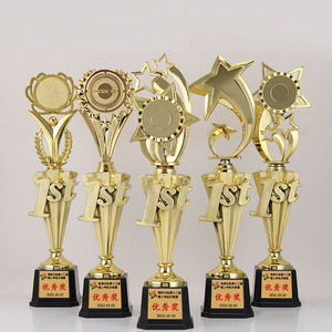 <span class=keywords><strong>Trophée</strong></span> <span class=keywords><strong>de</strong></span> sport mondial <span class=keywords><strong>de</strong></span> football et <span class=keywords><strong>de</strong></span> basketball JinZun, <span class=keywords><strong>prix</strong></span> d'usine, haute qualité, <span class=keywords><strong>coupe</strong></span> personnalisée avec logo en feuille d'or - Product Image 2