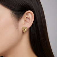 Boucles d'oreilles clous en forme de cœur abstrait en acier inoxydable plaqué or 14 carats sous vide
